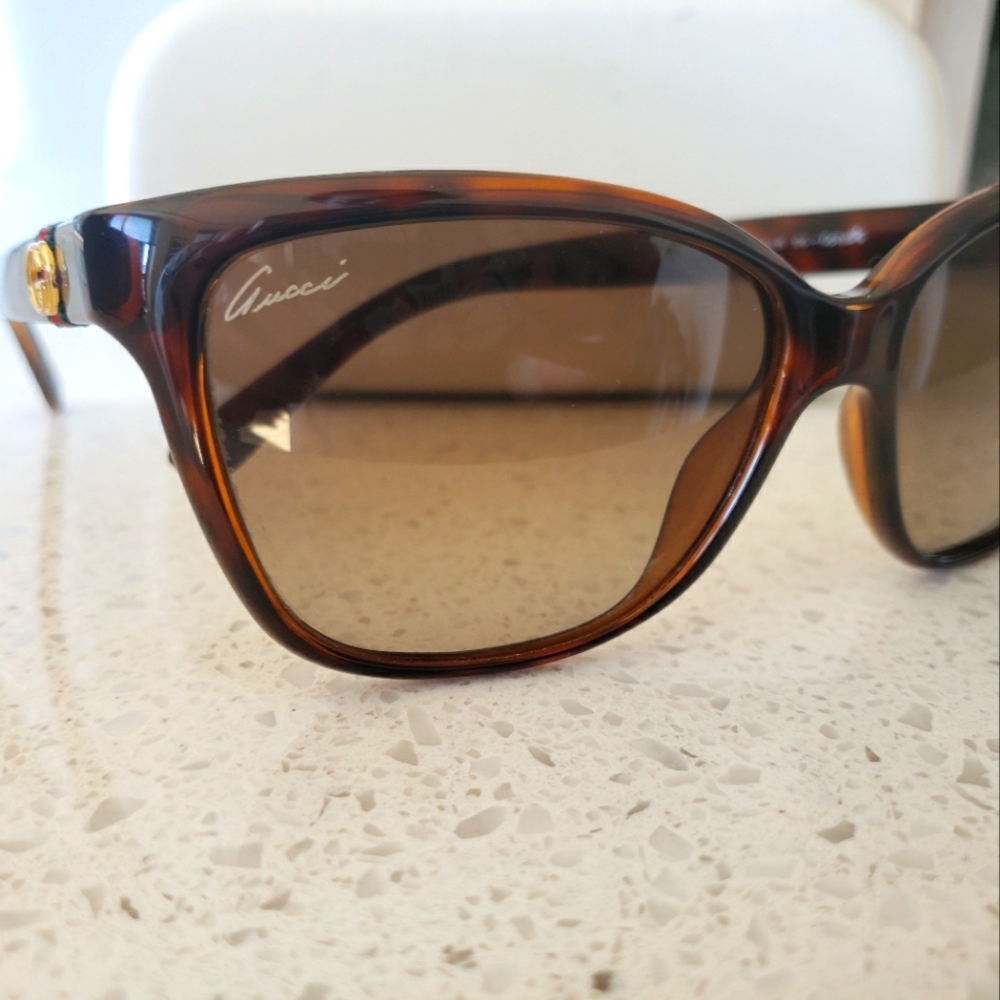 Gucci Sunglasses: Brown